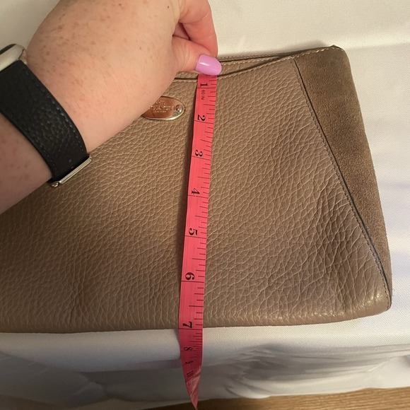 Coach Leather Suede Large Clutch Wristlet Bag Pebbled Leather F53419 Tan Beige - Picture 16 of 16